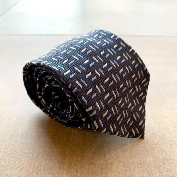 Giorgio Armani RECENT Skinny Silk Tie - Picture 2 of 6